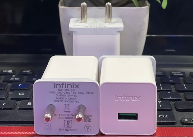 https://www.rcmmultimedia.com/storage/photos/1/Adapters + cables/IMG_6942.jpg